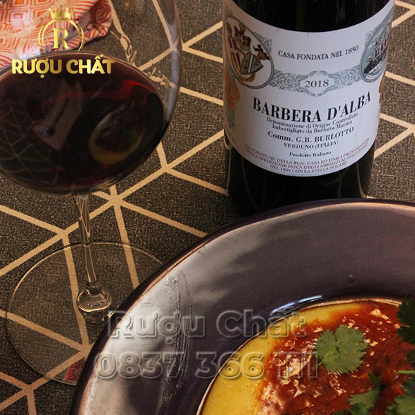 Comm. G.B. Burlotto Barbera D'alba